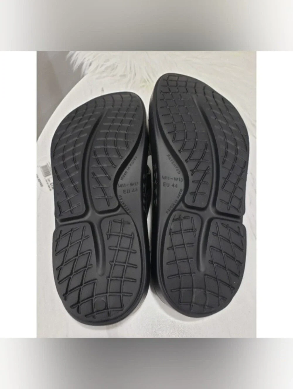 NEW MENS 11 OOFOS OOriginal Unisex Black Sandals SOLID BLACK FLIP FLOP WOMEN 13